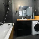 Urban Chic By Bookinghost Appartement