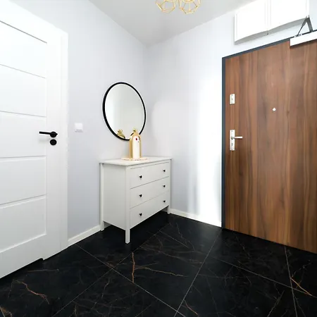Apartment Urban Chic By Bookinghost