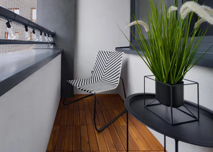 Urban Chic By Bookinghost Wrocław